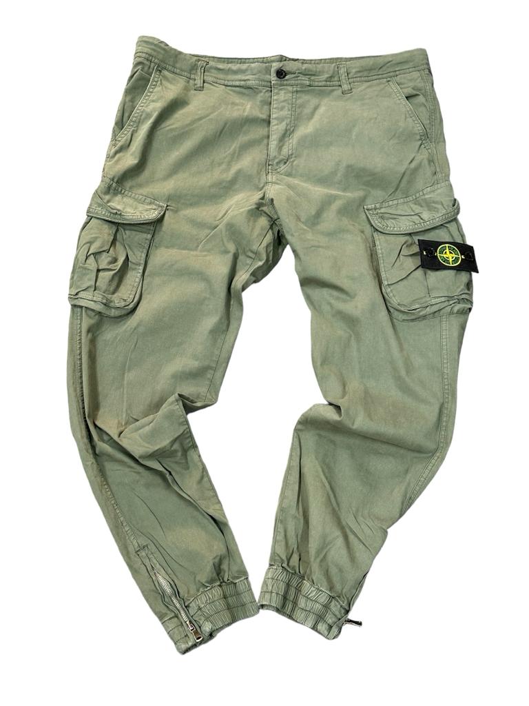 PANTALONI STONE ISLAND CON TASCHE LATERALI  COLORE VERDE