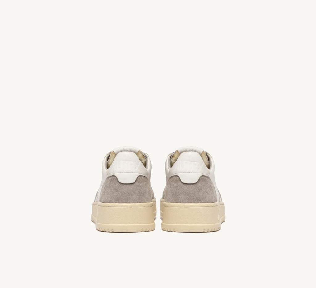 MEDALIST SNEAKERS