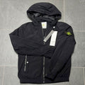 STONE ISLAND FRÜHLINGSJACKE MIT ABNEHMBARER KAPUZE SCHWARZ